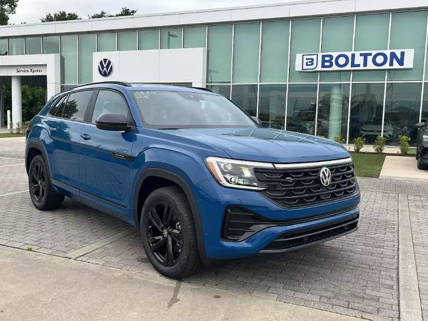 2025 Volkswagen Atlas Cross Sport SEL R-Line photo 1