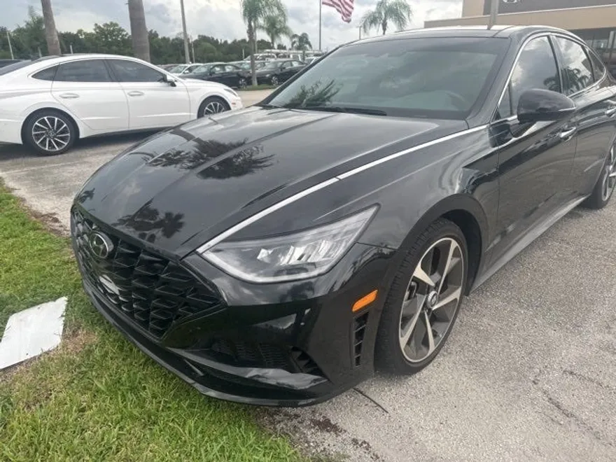 2022 Hyundai Sonata SEL Plus photo 1