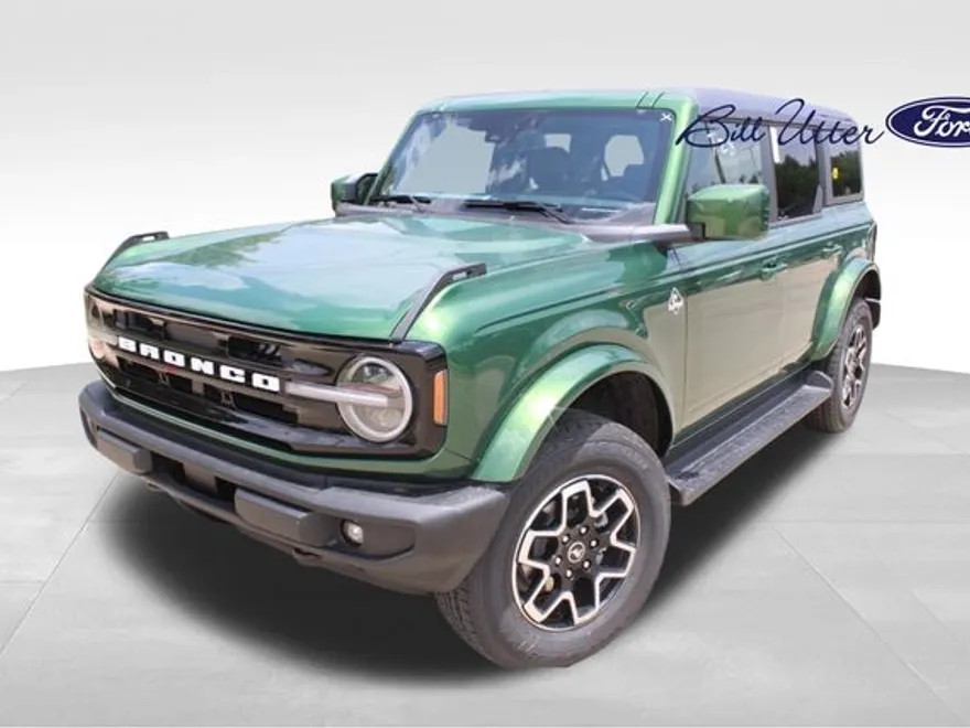 2025 Ford Bronco Outer Banks photo 1