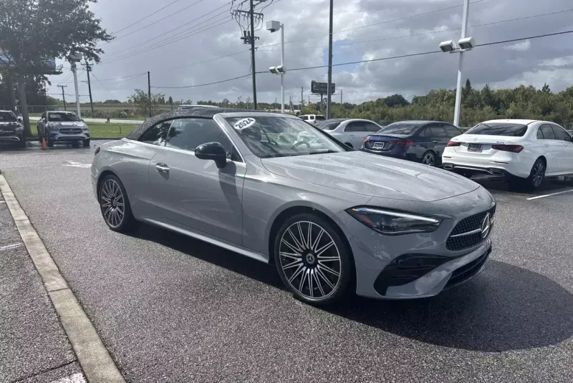 2024 Mercedes Benz CLE 300 4MATIC photo 1