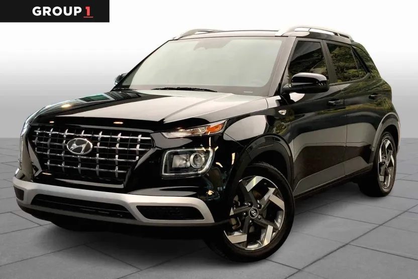2023 Hyundai Venue SEL photo 1