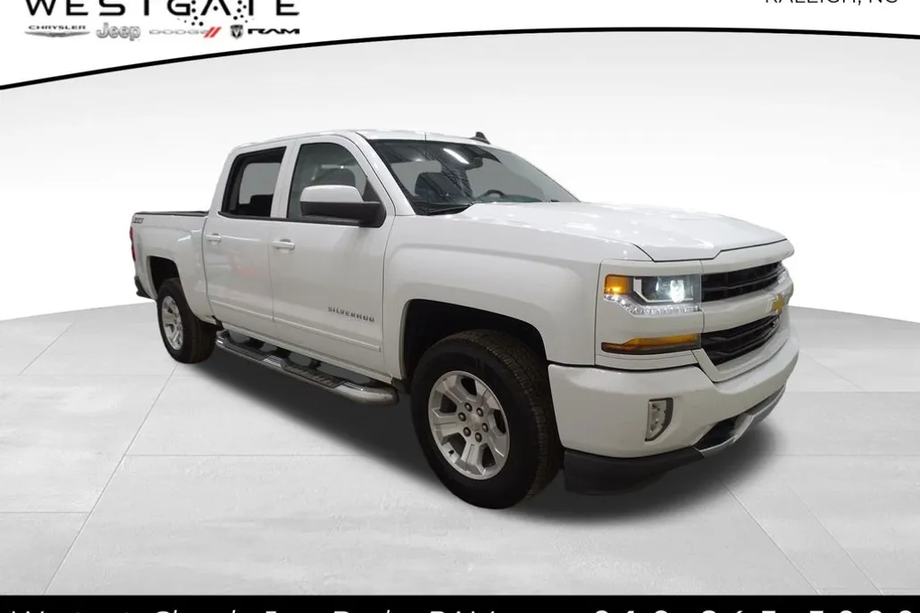 2018 Chevrolet Silverado 1500 LT photo 1