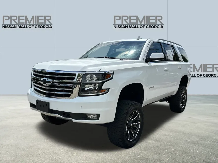 2019 Chevrolet Tahoe LT photo 1