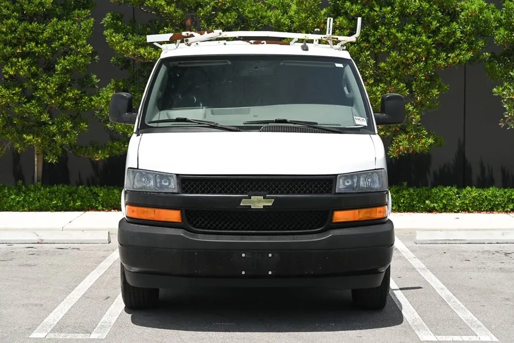 2018 Chevrolet Express 2500 Work Van photo 1
