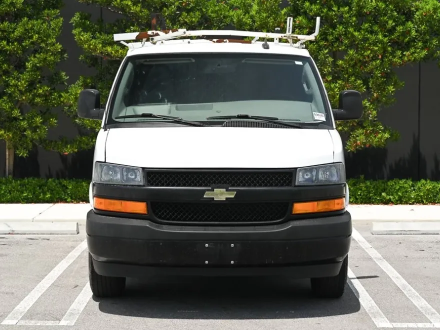 2018 Chevrolet Express 2500 Work Van photo 1