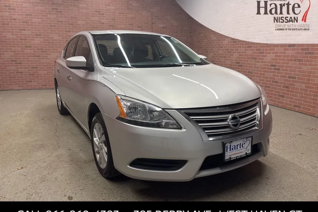 2015 Nissan Sentra SV photo 1