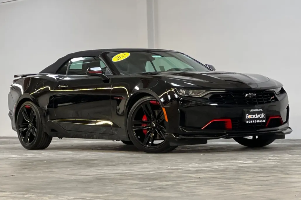 2023 Chevrolet Camaro LT1 photo 1