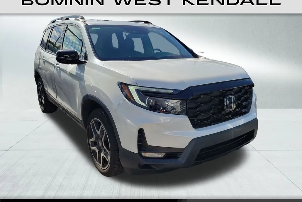2022 Honda Passport Elite photo 1