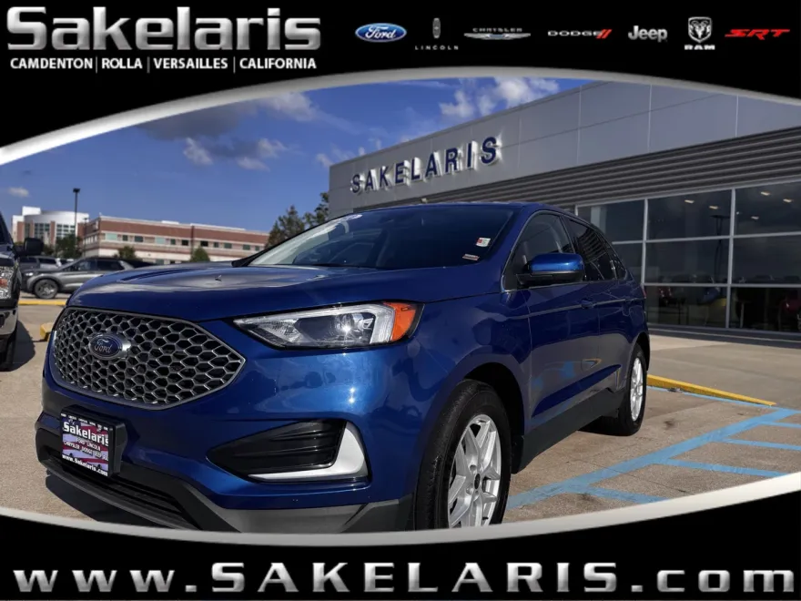 2023 Ford Edge Titanium photo 1