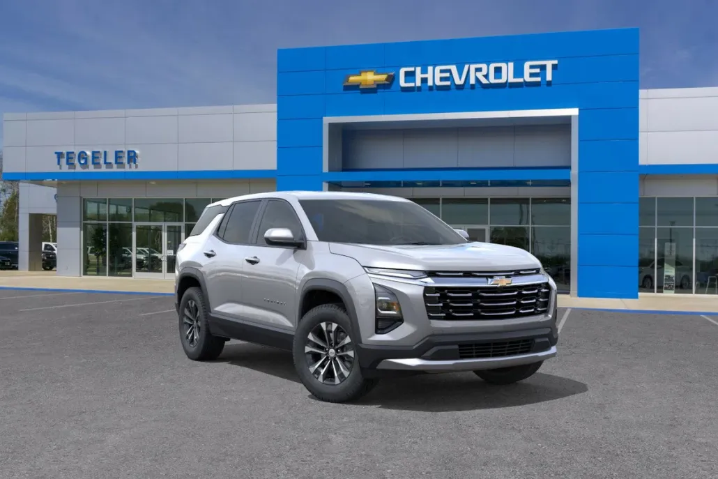 2026 Chevrolet Equinox LT photo 1