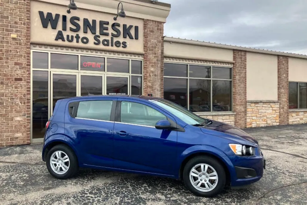 2014 Chevrolet Sonic LT photo 1