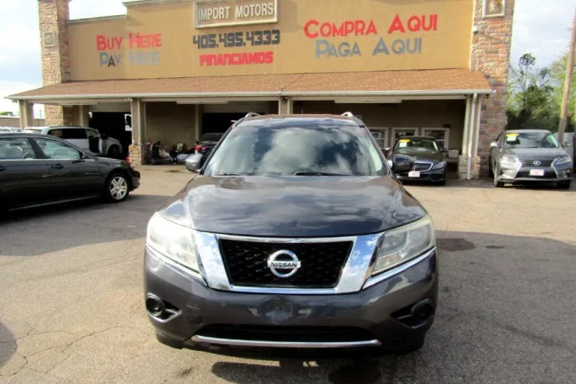 2014 Nissan Pathfinder S photo 1