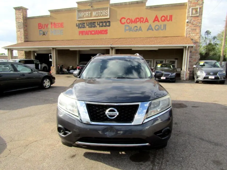 2014 Nissan Pathfinder S photo 1
