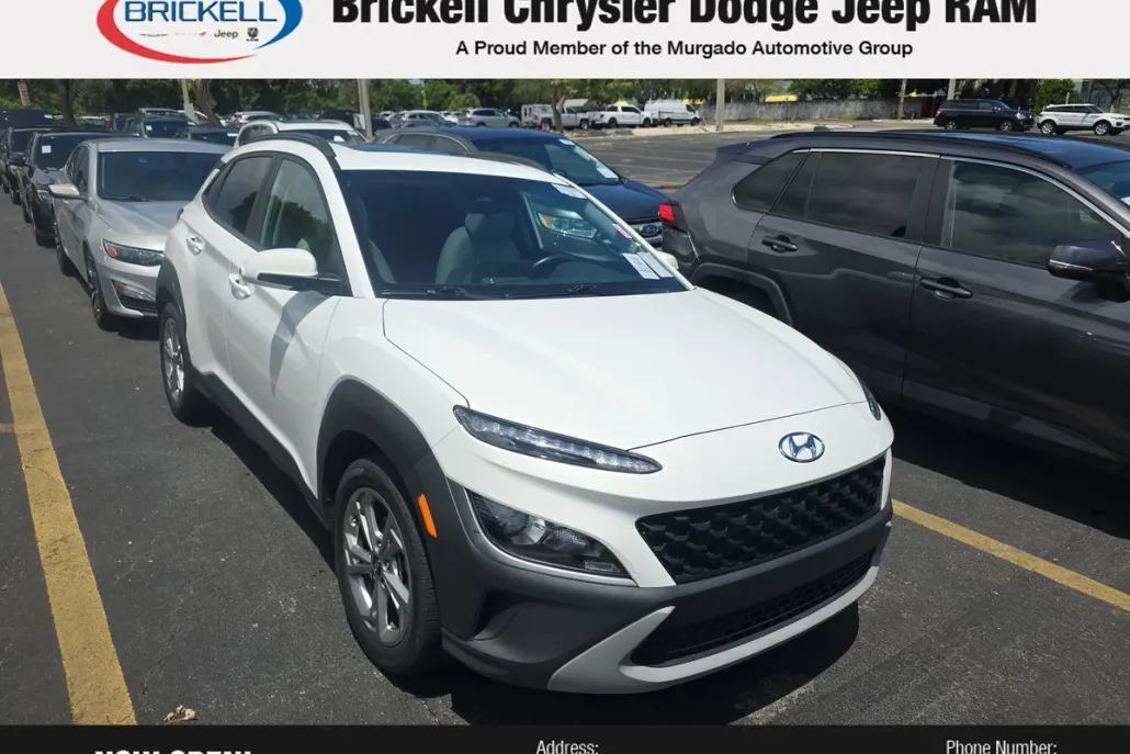 2022 Hyundai Kona SEL photo 1
