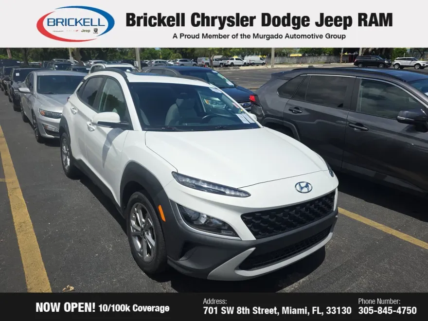 2022 Hyundai Kona SEL photo 1