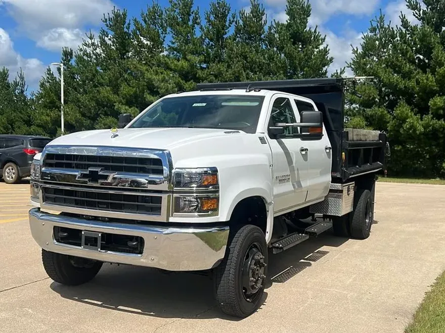 2021 Chevrolet Silverado 5500HD Work Truck photo 1