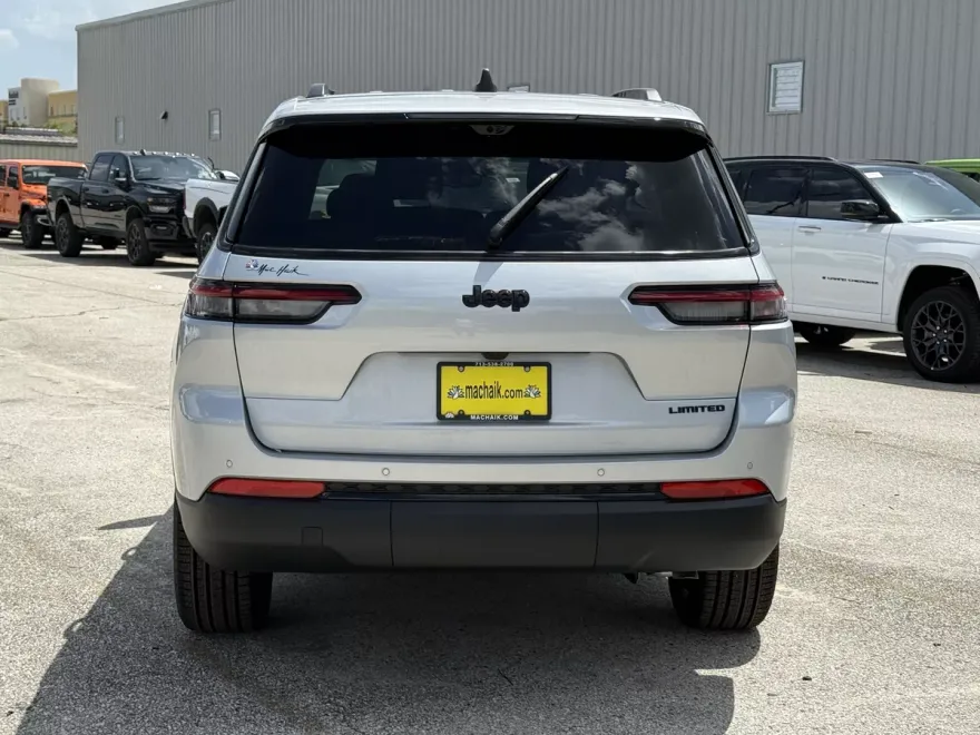 2025 Jeep Grand Cherokee Limited photo 1
