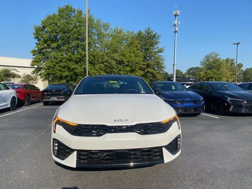 2026 Kia K5 GT photo 1