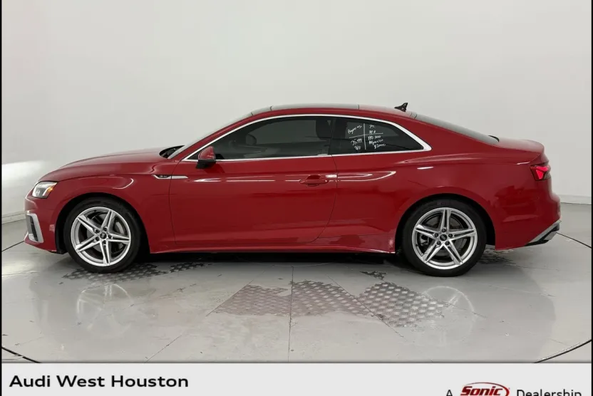 2022 Audi A5 S line Quattro Premium Plus photo 1