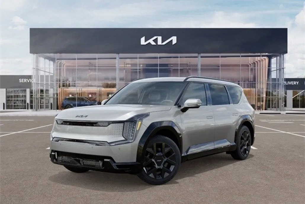 2026 Kia EV9 Land photo 1