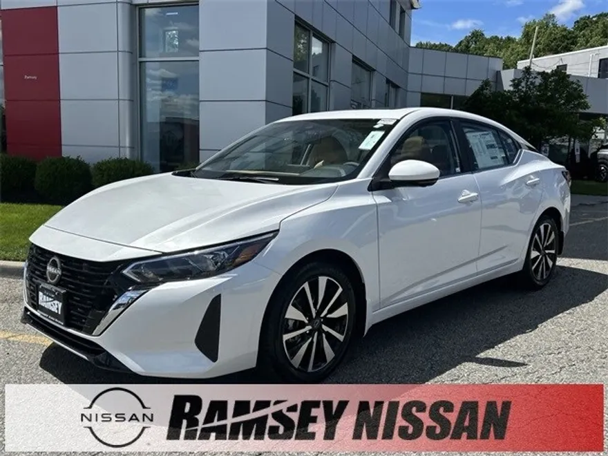 2025 Nissan Sentra SV photo 1