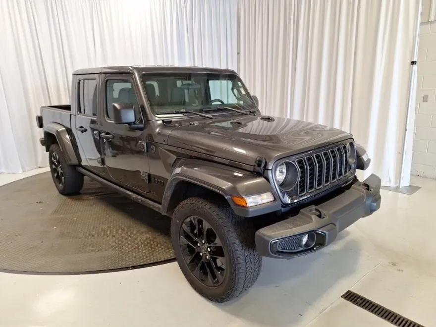 2024 Jeep Gladiator Sport photo 1
