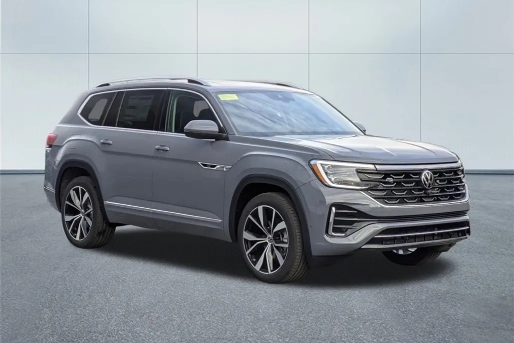 2025 Volkswagen Atlas SEL Premium R-Line photo 1