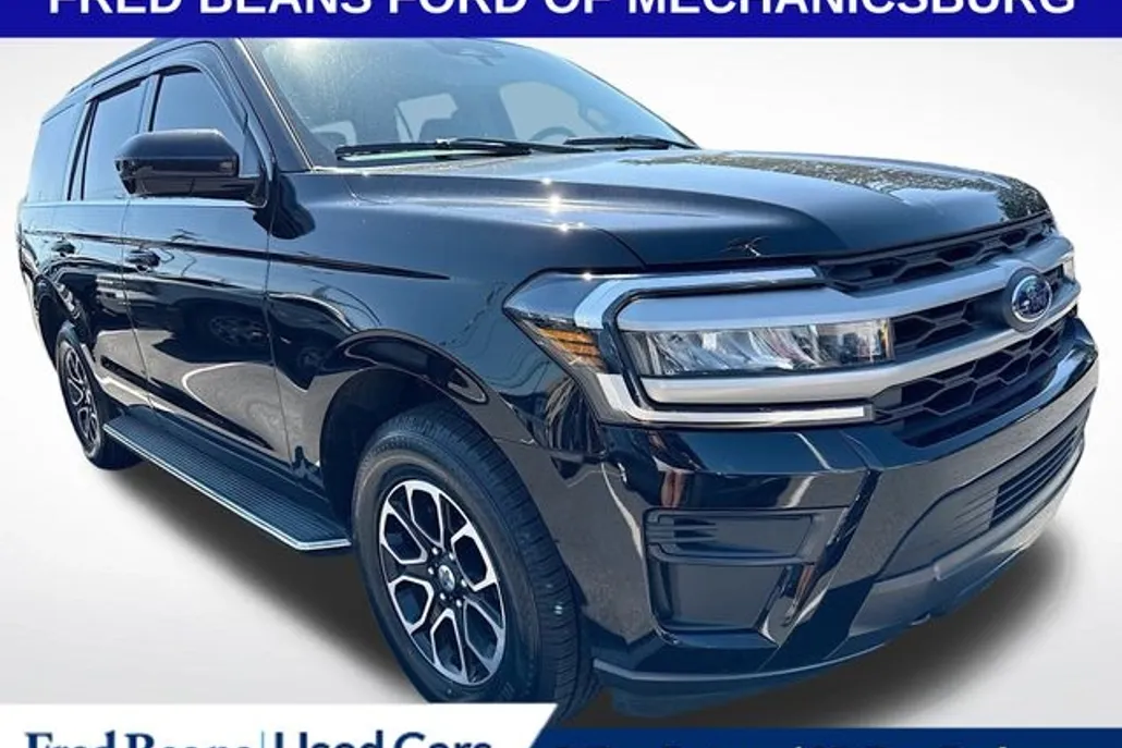 2022 Ford Expedition XLT photo 1