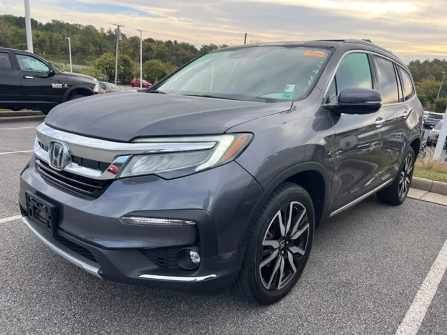 2021 Honda Pilot Touring photo 1
