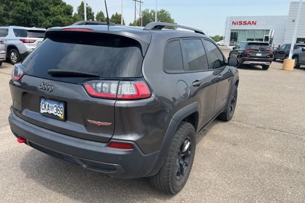 2020 Jeep Cherokee Trailhawk photo 1