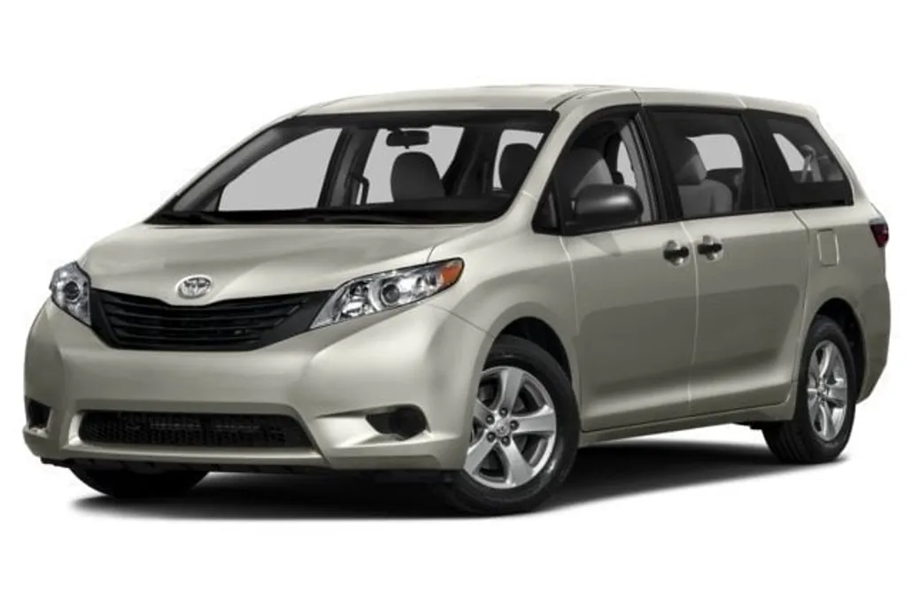 2016 Toyota Sienna XLE photo 1
