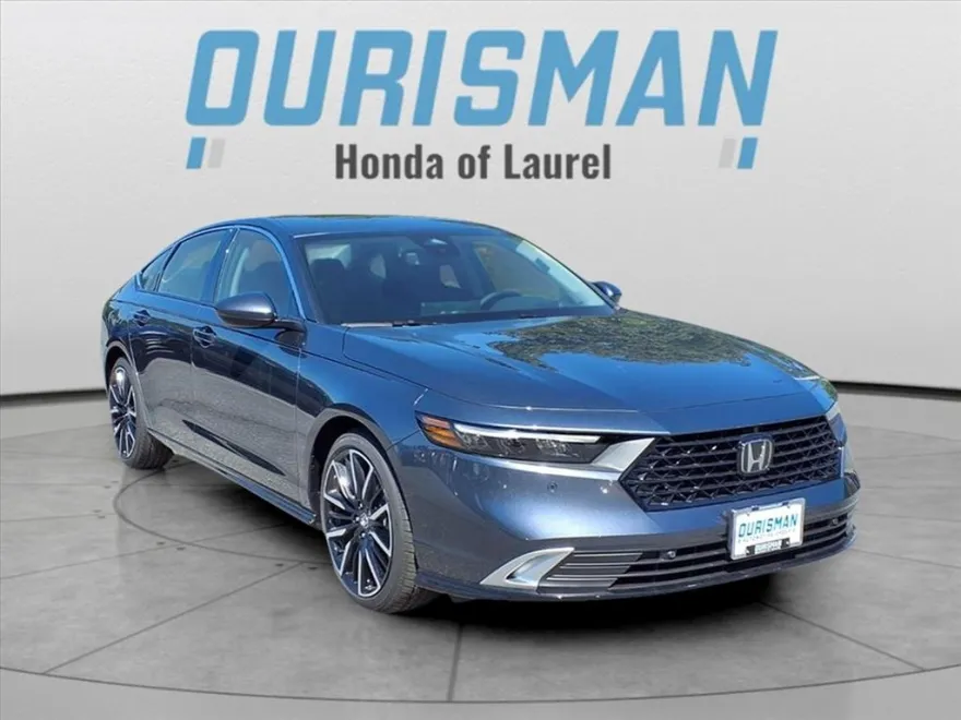 2025 Honda Accord Touring photo 1
