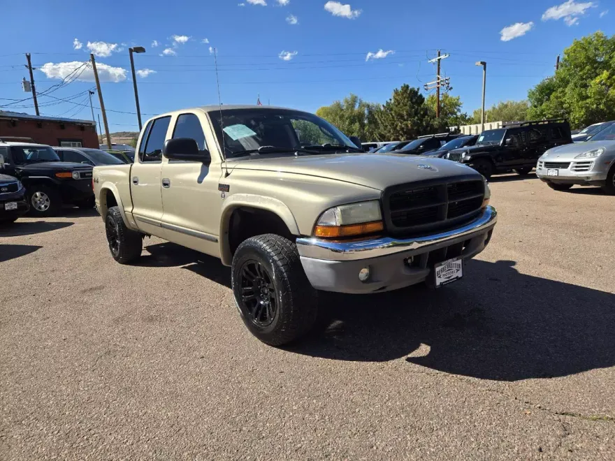 2004 Dodge Dakota SLT photo 1