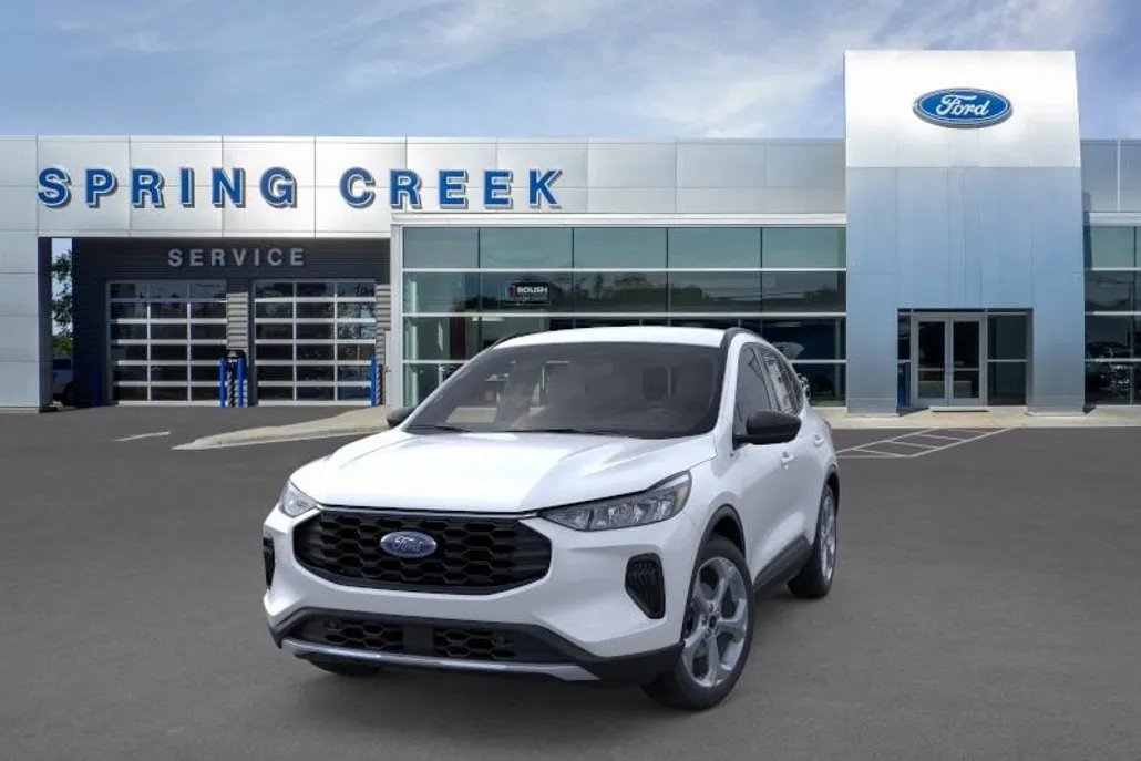 2026 Ford Escape ST-Line photo 1