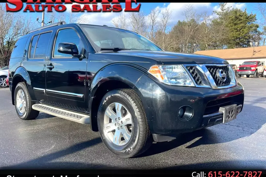 2012 Nissan Pathfinder Silver Edition photo 1