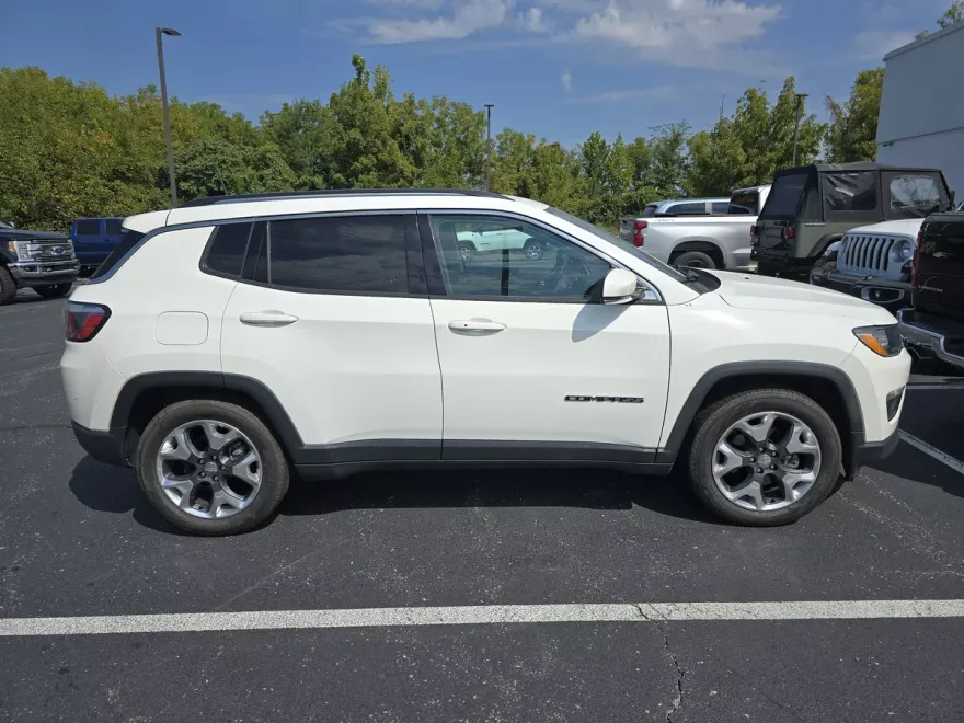 2020 Jeep Compass Limited photo 1