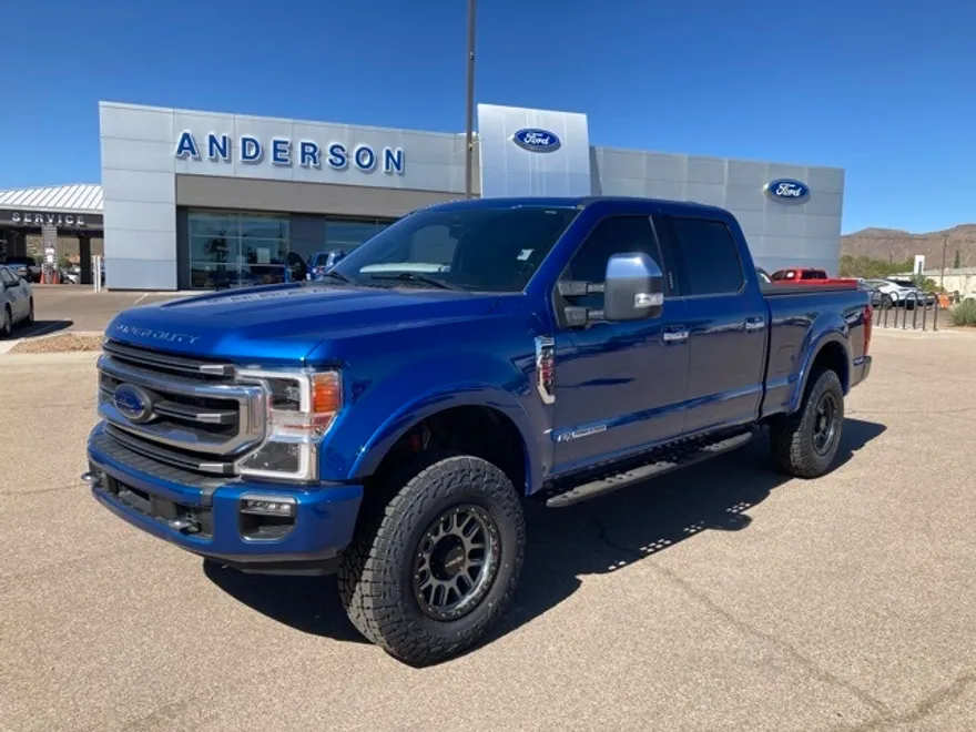 2022 Ford F-350 Platinum photo 1