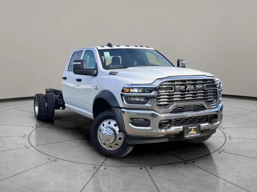 2025 Ram 5500 Tradesman photo 1