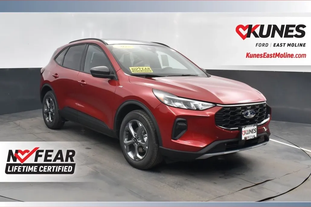2025 Ford Escape Hybrid ST-Line photo 1