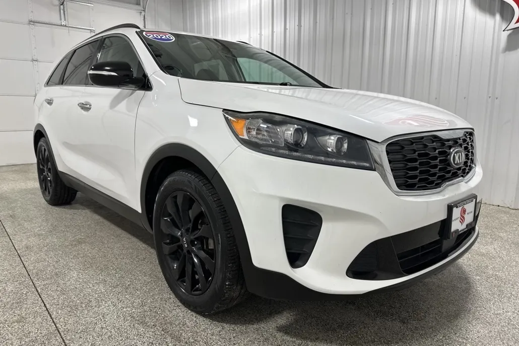 2020 Kia Sorento S photo 1