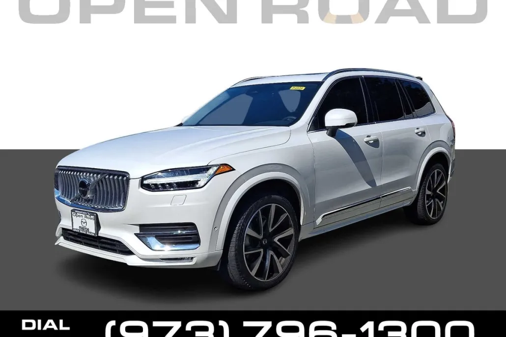 2024 Volvo XC90 AWD Plus photo 1