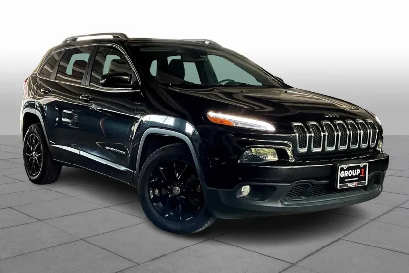 2015 Jeep Cherokee Latitude photo 1