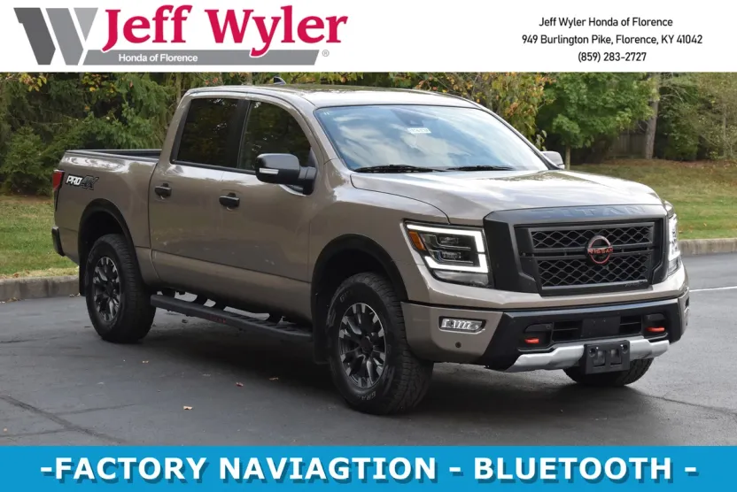 2024 Nissan Titan PRO-4X photo 1