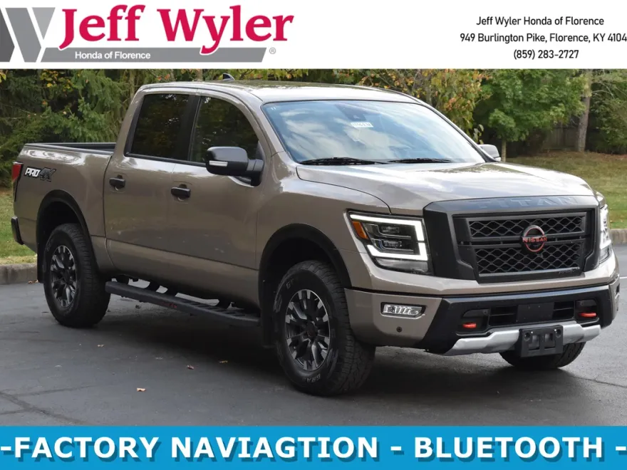 2024 Nissan Titan PRO-4X photo 1