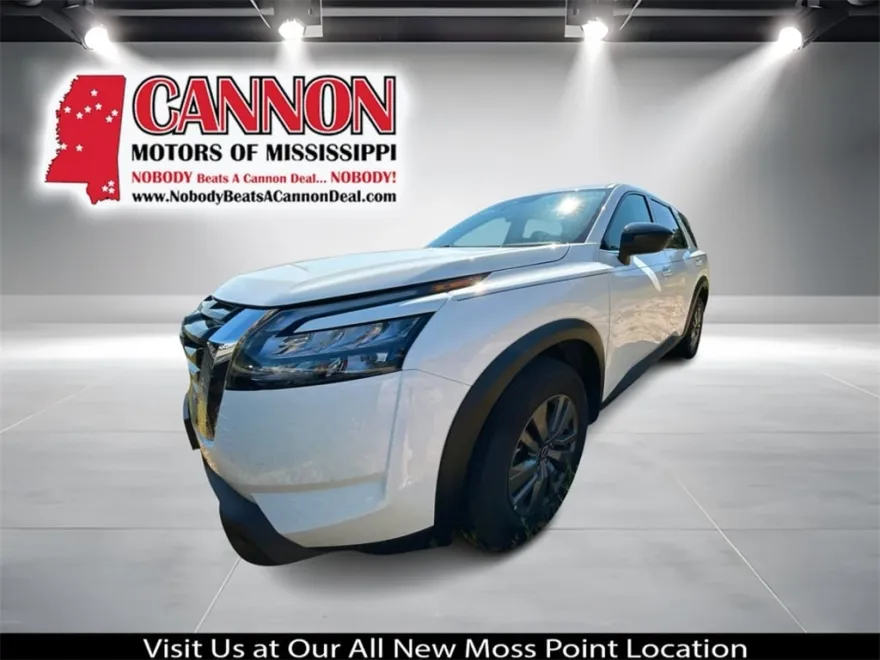2025 Nissan Pathfinder S photo 1