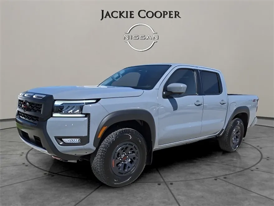 2025 Nissan Frontier PRO-4X photo 1