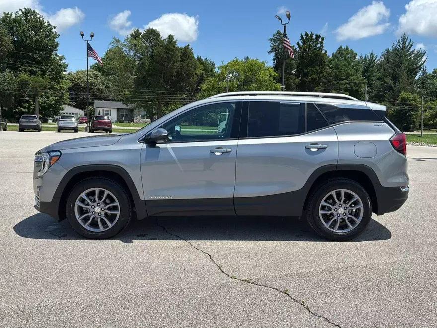 2023 Gmc Terrain SLT photo 1
