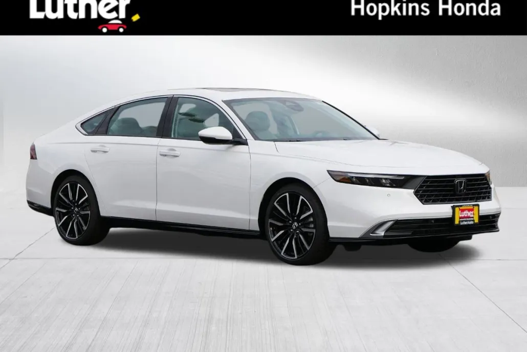 2025 Honda Accord Hybrid Touring photo 1