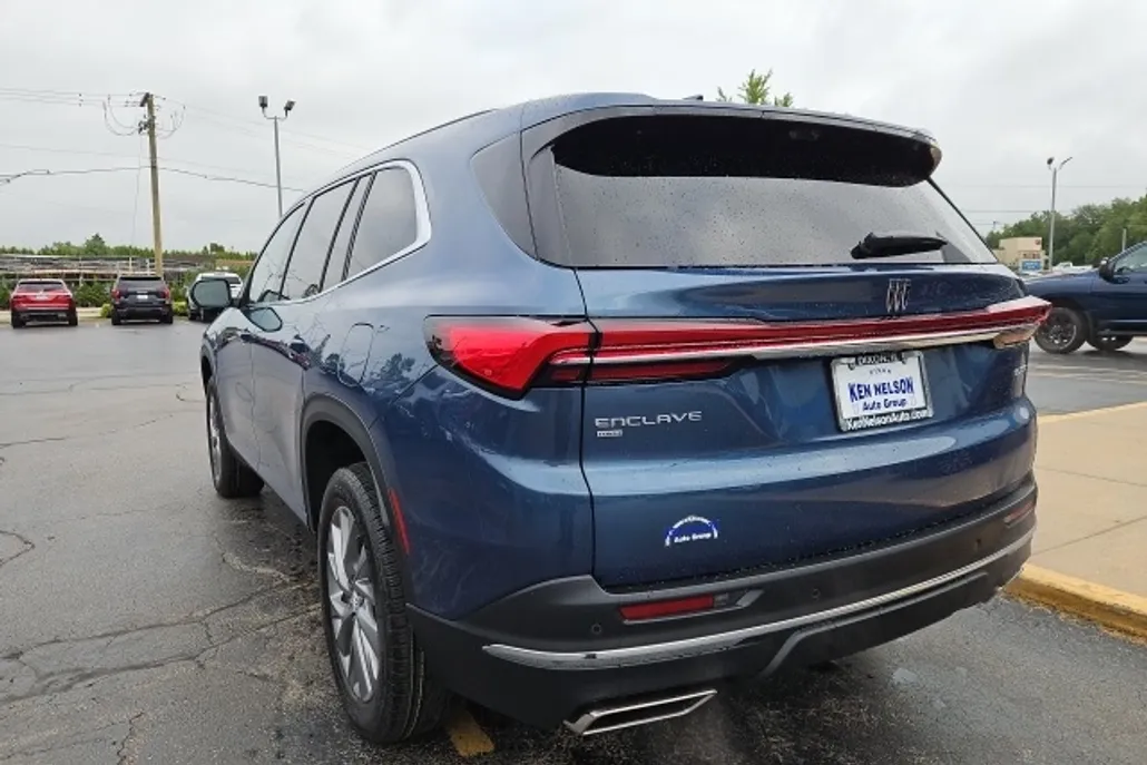 2026 Buick Enclave Preferred photo 1