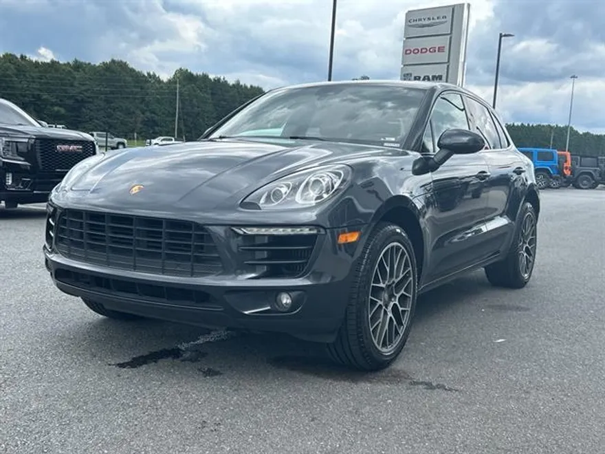 2018 Porsche Macan S photo 1